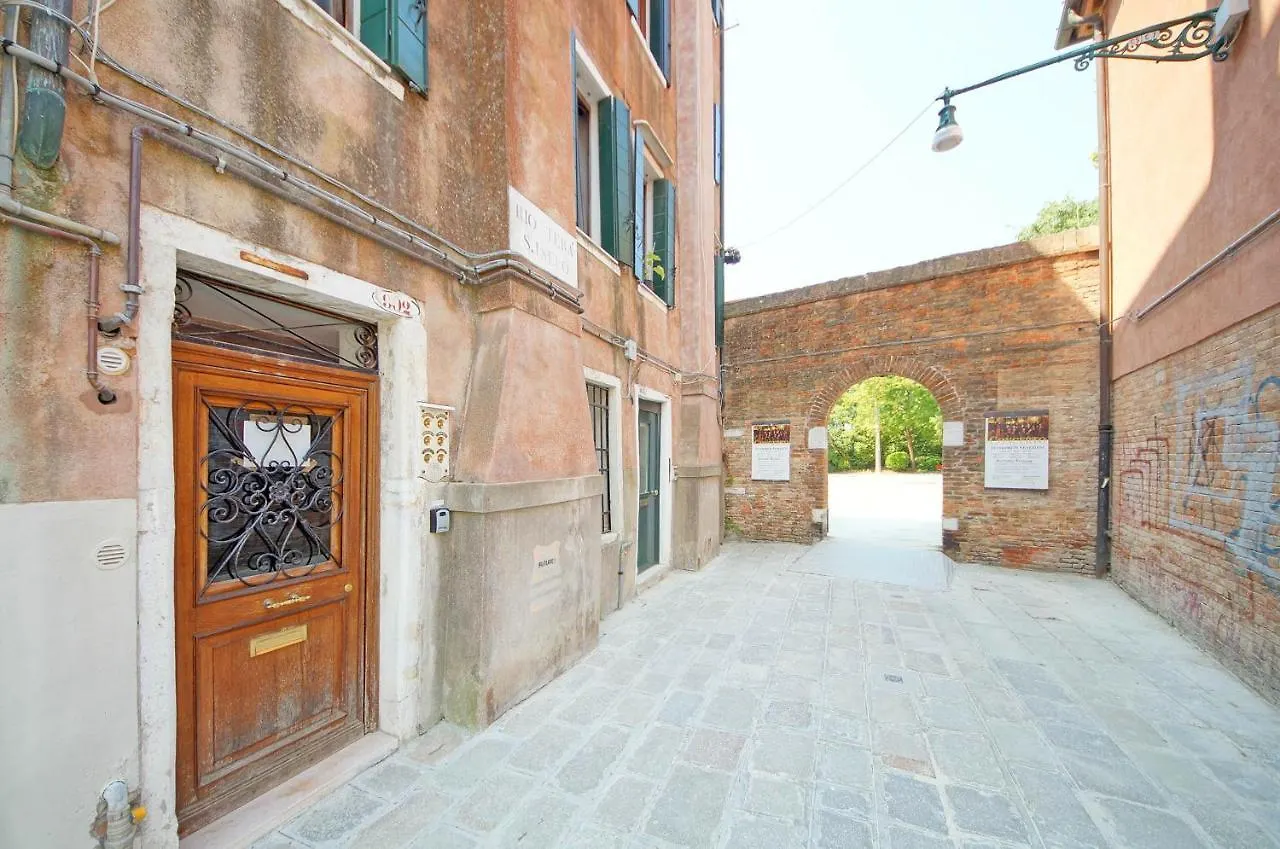 Dolcevita Apartments N 491 Biennale Venice Italy
